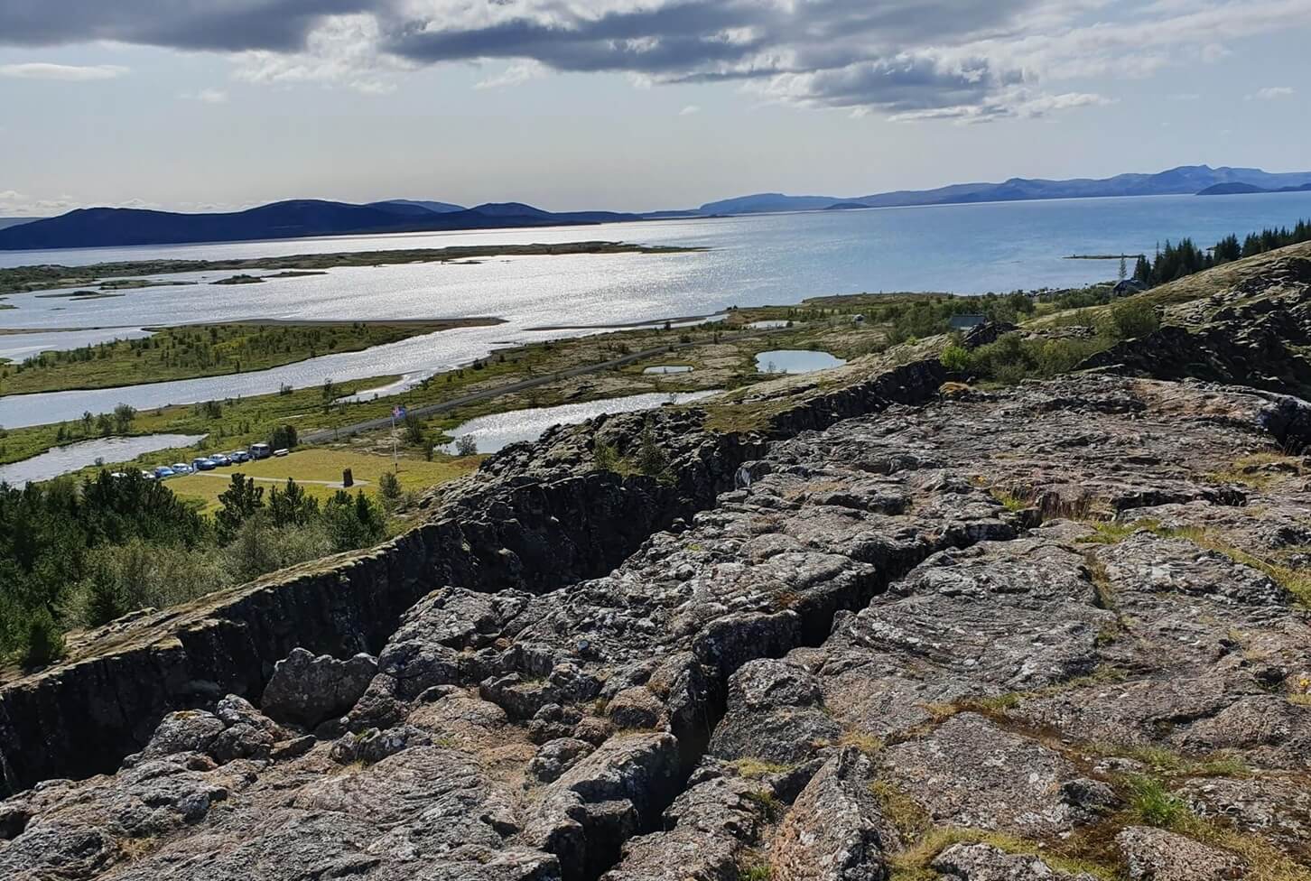 Thingvellir-jezero-Þingvallavatn-Island Jezero Þingvallavatn na Islandu
